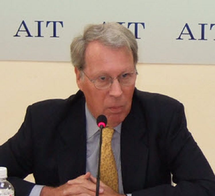 Chairman Raymond Burghardt, AIT Press Conference Taipei, March 18, 2009 (Photo: AIT)