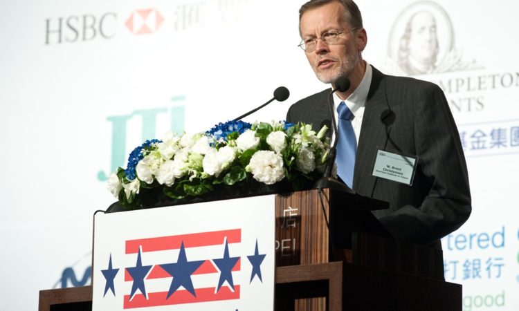 AIT Acting Director Brent Christensen speaks at AmCham Hsieh Nien Fan on March 11, 2014. (Photo: Courtesy of the American Chamber of Commerce in Taipei)