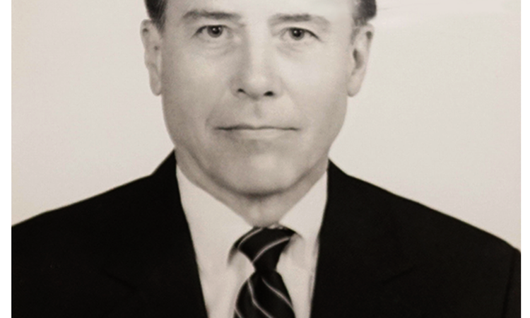 AIT 處長 魯樂山 Thomas Brooks (任期: 1990 - 1993)